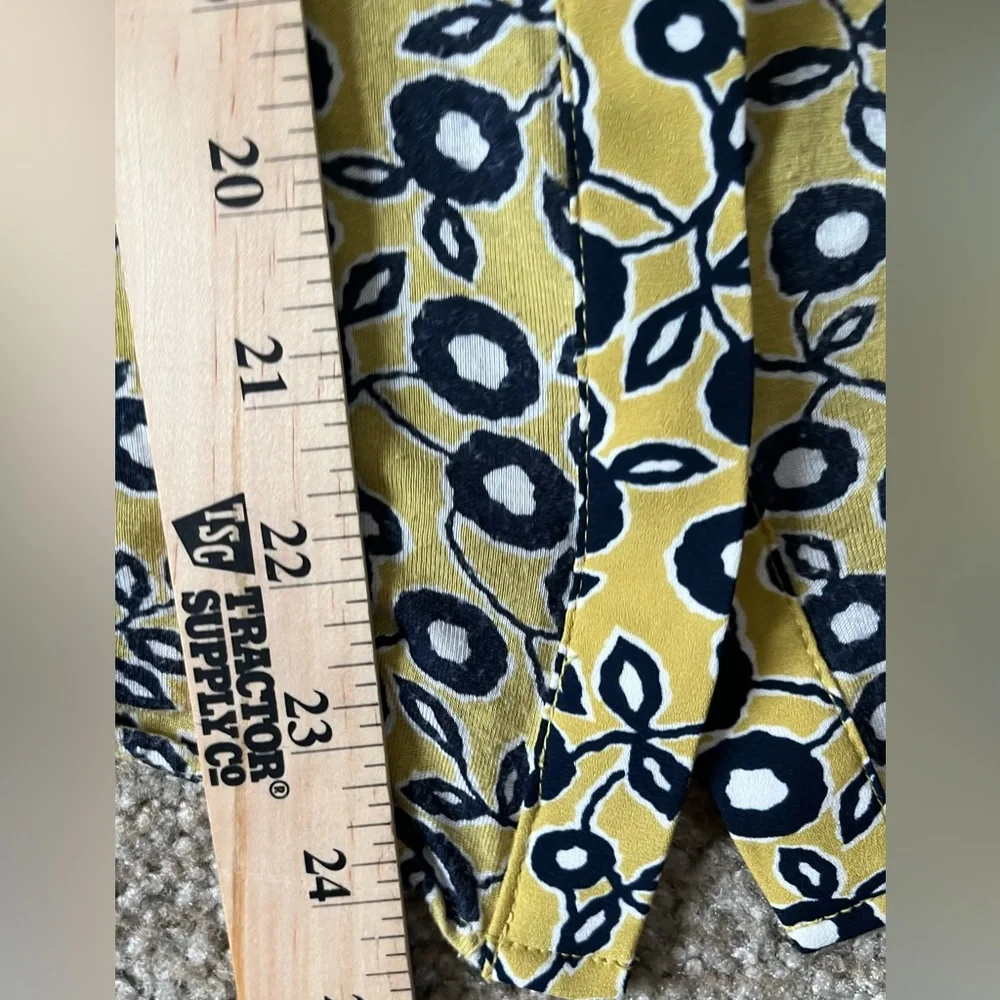 Ann Taylor LOFT Yellow and Black Floral Blouse size S - Picture 7 of 13